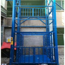 直銷鏈條導(dǎo)軌式液壓貨梯，液壓叉車，液壓起重貨梯安裝施工